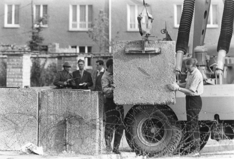 Construcción del Muro de Berlín en agosto de 1961