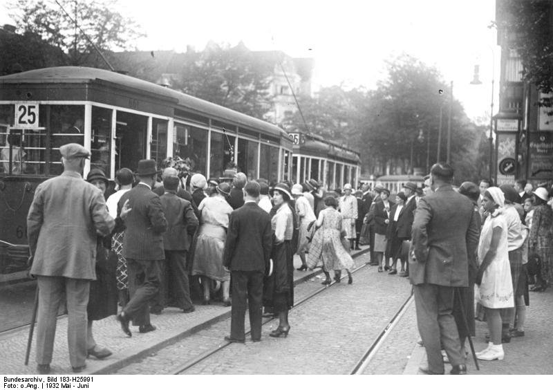 Tráfico de tranvías en Berlín-Tegel en mayo de 1932